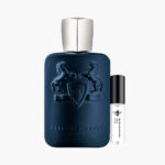 Decant Layton Parfums de Marly 100% original, la fragancia Nicho Ámbar Floral con notas de manzana, lavanda, vainilla y cardamomo, junto al frasco azul oscuro con caballo | El Rey de los Perfumes