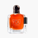 Decant Stronger With You Intensely EDP 100% original, el perfume Oriental Fougère dulce con notas de tófe, canela y vainilla para hombre, junto al frasco ámbar | El Rey de los Perfumes